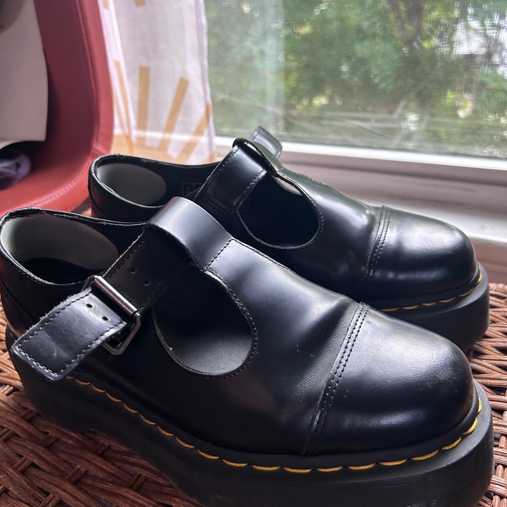 Dr. Martens Bethan